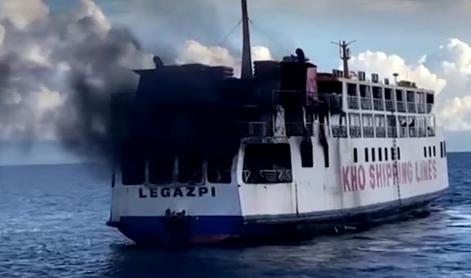 V požaru na trajektu reševali 120 ljudi #video