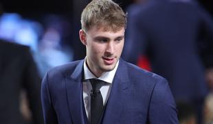 Cooper Flagg pri Dallas Mavericks do bogastva: številka, ki ji med novinci ni para