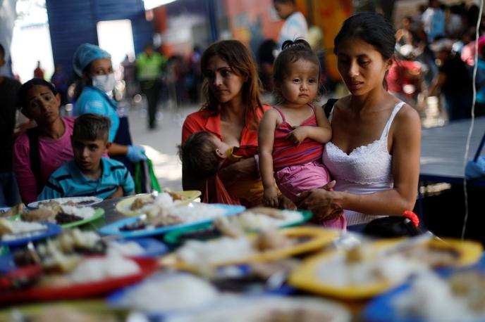 Razdeljevanje hrane za lačne Venezuelce | Foto Reuters