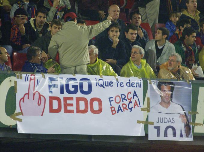 ... označili so ga za izdajalca vseh izdajalcev, ki je pustil na cedilu nogometno družino Barcelone. | Foto: Reuters