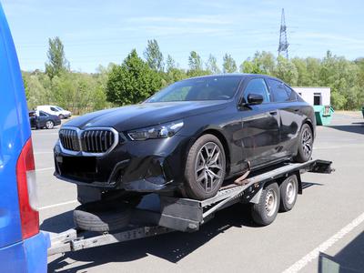 Policija ujela Romuna, ki je prevažal ukradenega BMW, vrednega 70 tisočakov