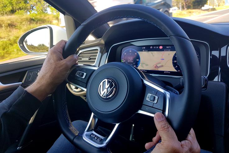 Volkswagnovi modeli ostajajo pri že znanih različicah samodejnega menjalnika DSG z dvojno sklopko. | Foto: Jure Gregorčič