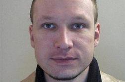 Breiviku na prvem javnem zaslišanju za 12 tednov podaljšali pripor