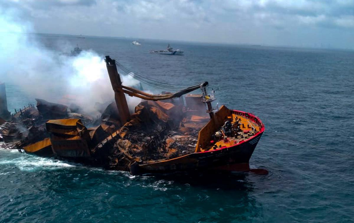 Šrilanka ladja | Črna skrinjica bo v veliko pomoč preiskovalcem nesreče.  | Foto Reuters