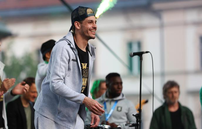 Argentinski borec, ki se je zaljubil v Slovenijo in želi tukaj končati kariero