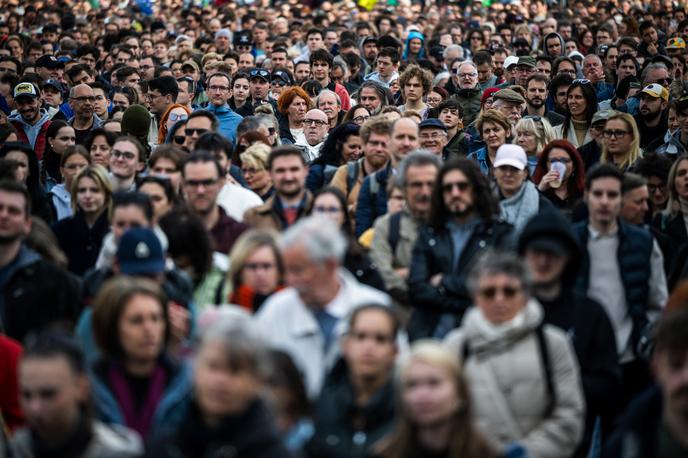 protesti, Madžarska | Predlog zakona, ki ga je prejšnji teden v parlament vložila stranka Fidesz premierja Viktorja Orbana, bi omejil vpliv nevladnih organizacij, ki prejemajo finančno podporo iz tujine. | Foto Reuters