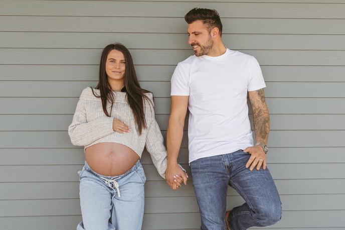 Gregor in Katlyn Čeglaj | Da bosta prvič postala starša, je par sporočil oktobra lani, dobro leto po poroki. | Foto Instagram/gregor_ceglaj21