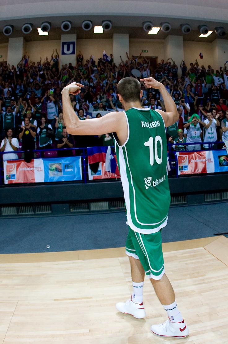 Malo je manjkalo in Boštjan Nachbar bi se skupaj s slovenskimi navijači leta 2009 veselil medalje na evropskem prvenstvu na Poljskem. | Foto: Vid Ponikvar