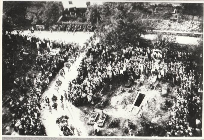 Malejev pogreb je bil eden pomembnejših dogodkov v Bohinju med obema vojnama.  | Foto: hrani Gorenjski muzej