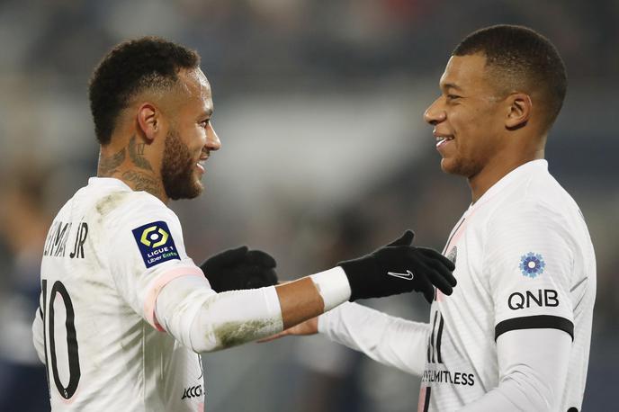 Neymar Mbappe | Neymar in Kylian Mbappe sta v soboto zvečer izstopala v dresu PSG. | Foto Reuters