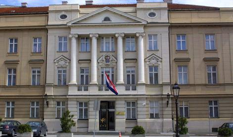 Hrvaški sabor za 41.000 evrov kupuje preproge in nove uniforme