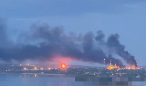 Ukrajinci z droni nad rusko regijo Saratov, gorela naj bi refinerija