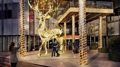 Bi z otroki naredili selfi ob največjem jelenčku v Evropi?