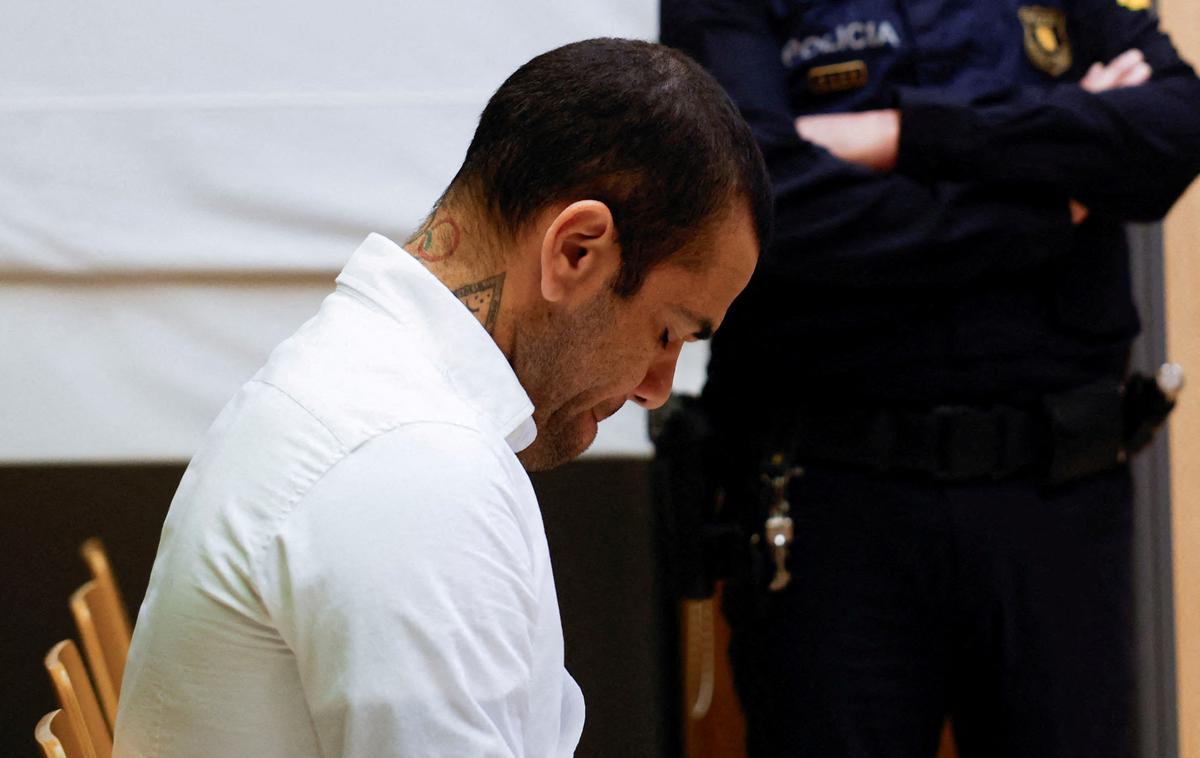 Dani Alves | Dani Alves je bil obsojen na štiri leta in pol zapora. | Foto Reuters