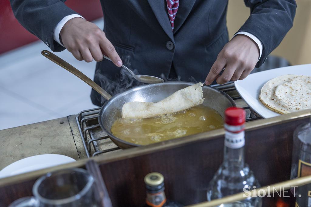 CPI, poklici, strežba, Nina Horvat