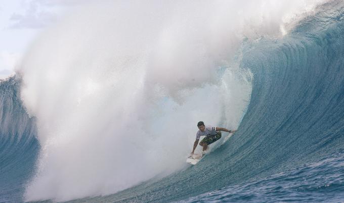 Tekmovanje v deskanju na valovih oziroma surfanju bo na Tahitiju. | Foto: Reuters