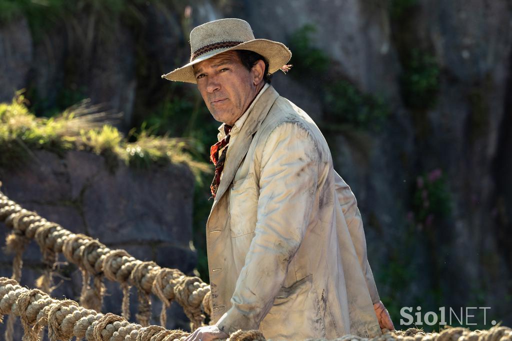 Image 4 - Antonio Banderas as Hunter Cabot © STUDIOCANAL SAS © PETER MOUNTAIN