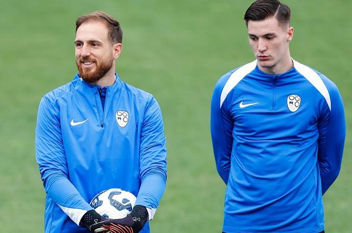Jan Oblak Benjamin Šeško | Jan Oblak in Benjamin Šeško letos še nista odigrala tekme skupaj. Ko pa sta to počela v preteklosti pod vodstvom Boštjana Cesarja, ni Slovenija prav nikoli izgubila. | Foto Aleš Fevžer