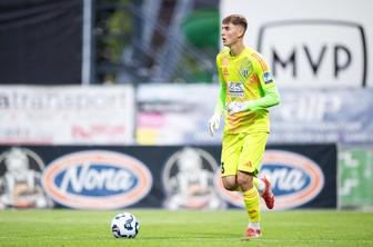 Nadarjeni vratar Aljaž Strajnar iz Mure prestopil v Monzo