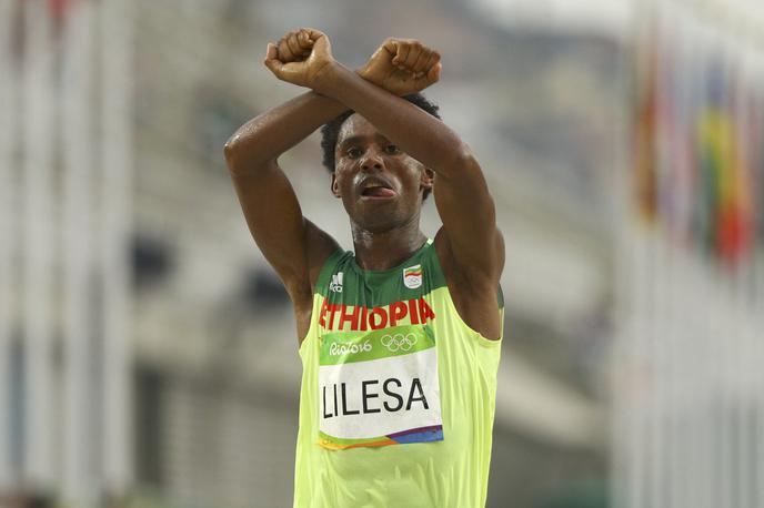 Feyisa Lilesa | Foto Reuters