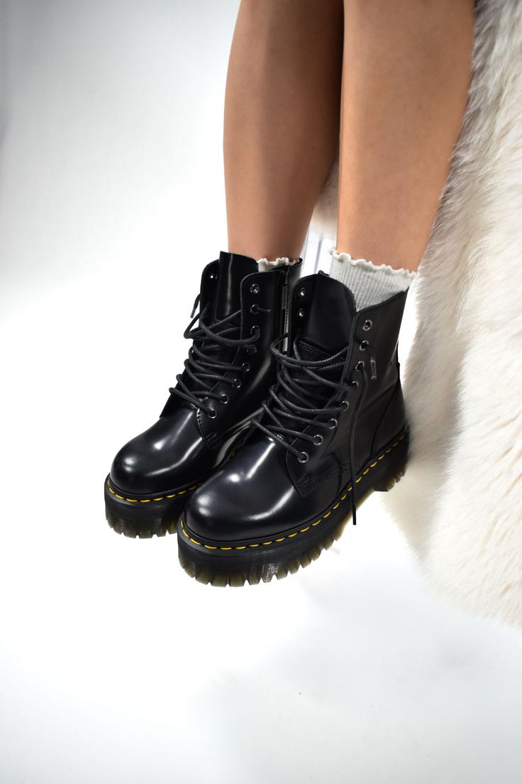 Mass, Dr. Martens | Foto: Mass