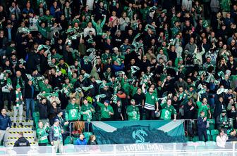 Olimpija po zanesljivi zmagi še korak bližje polfinalu, slovo prvakov