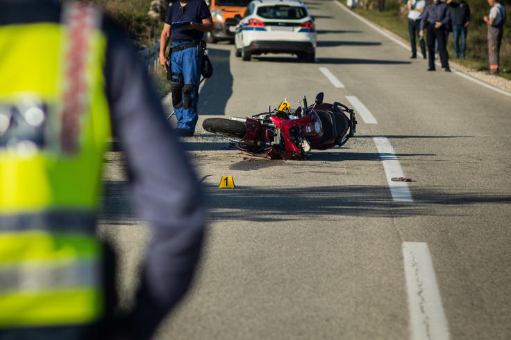V soboto zvečer je na Hrvaškem umrl tudi 32-letni slovenski motorist. Fotografija je simbolična.  | Foto: Shutterstock