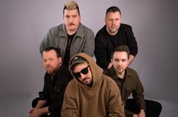 Zasedba Alo!Stari: Treba je razkrinkati človeško neumnost, ki je šla predaleč. Punk je to odlično začel.