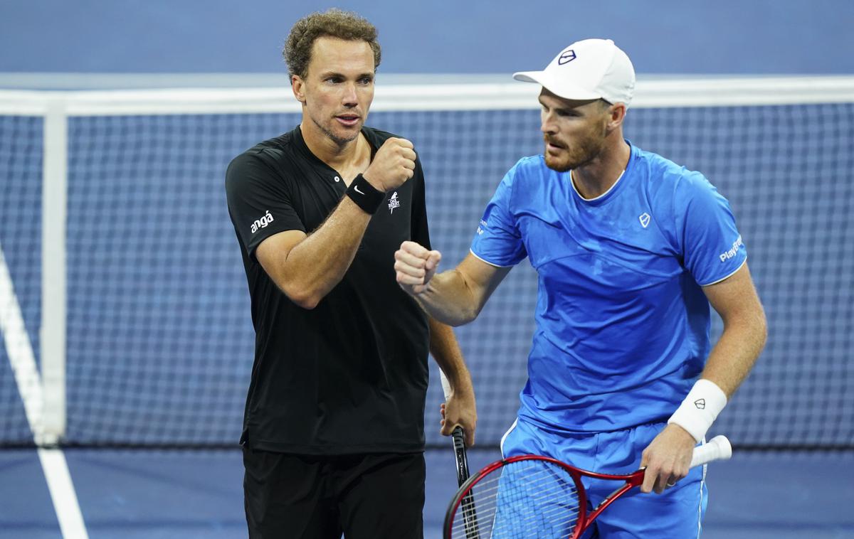 Bruno Soares Jamie Murray | Bruno Soares in Jamie Murray sta v drugem polfinalu danes ugnala avstralsko/slovaško navezo John Peers in Filip Polašek. | Foto Guliverimage