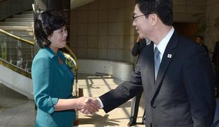 Severna in Južna Koreja na pogovorih za umiritev napetosti