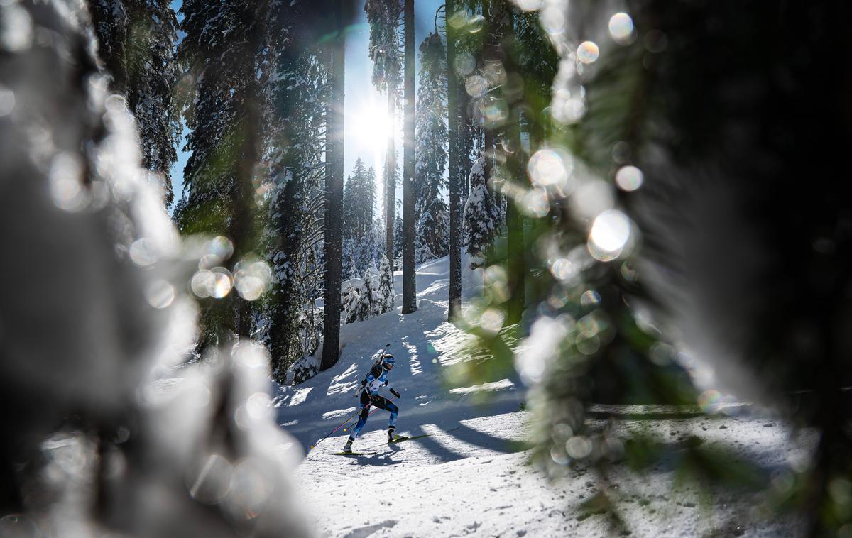 Pokljuka 2021 | Generalni sekretar Mednarodne biatlonske zveze Šved Niklas Carlsson je dal slovenskim prirediteljem in Pokljuki zelo pozitivno oceno. | Foto Guliverimage