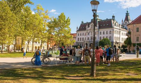 Slovenski vodniki na slabšem: kdo vse vodi turiste po Sloveniji?