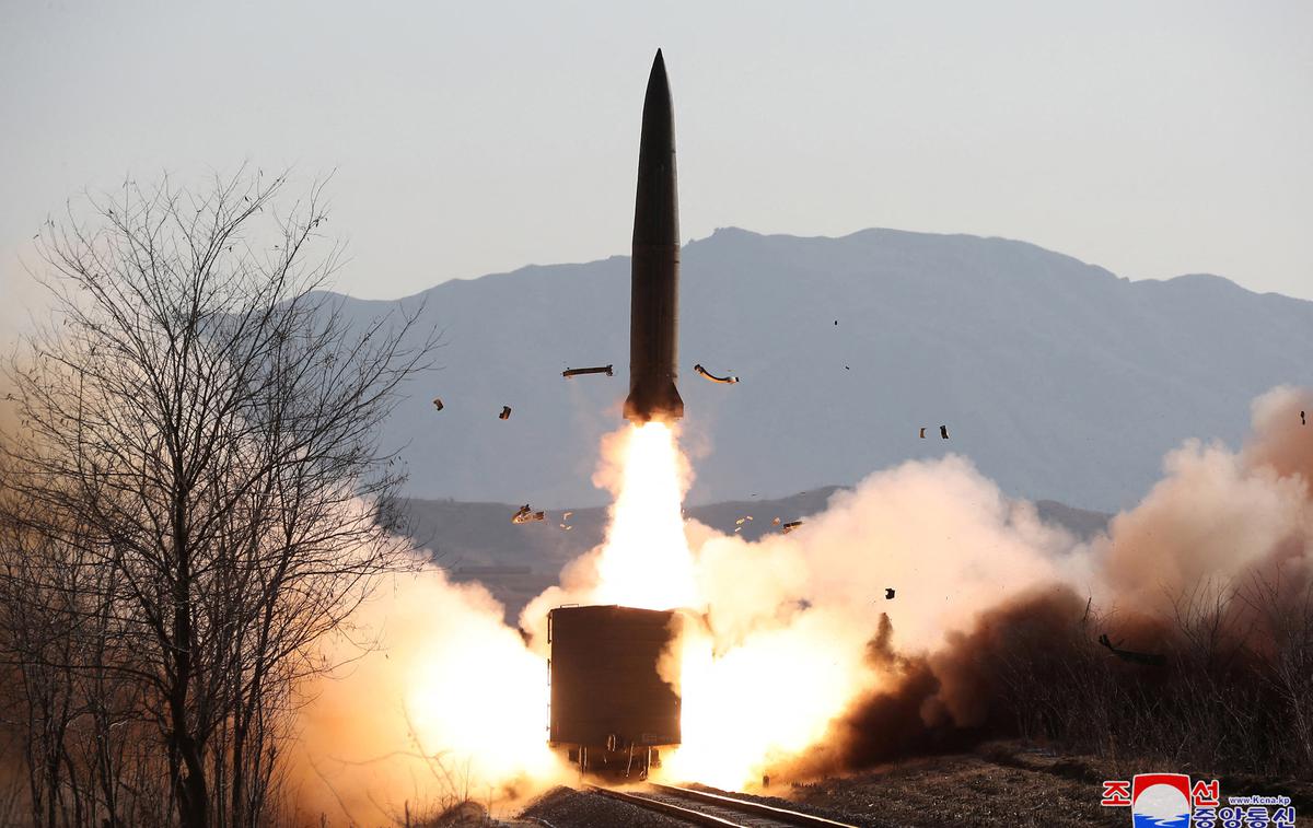 raketa Severna Koreja | Foto Reuters