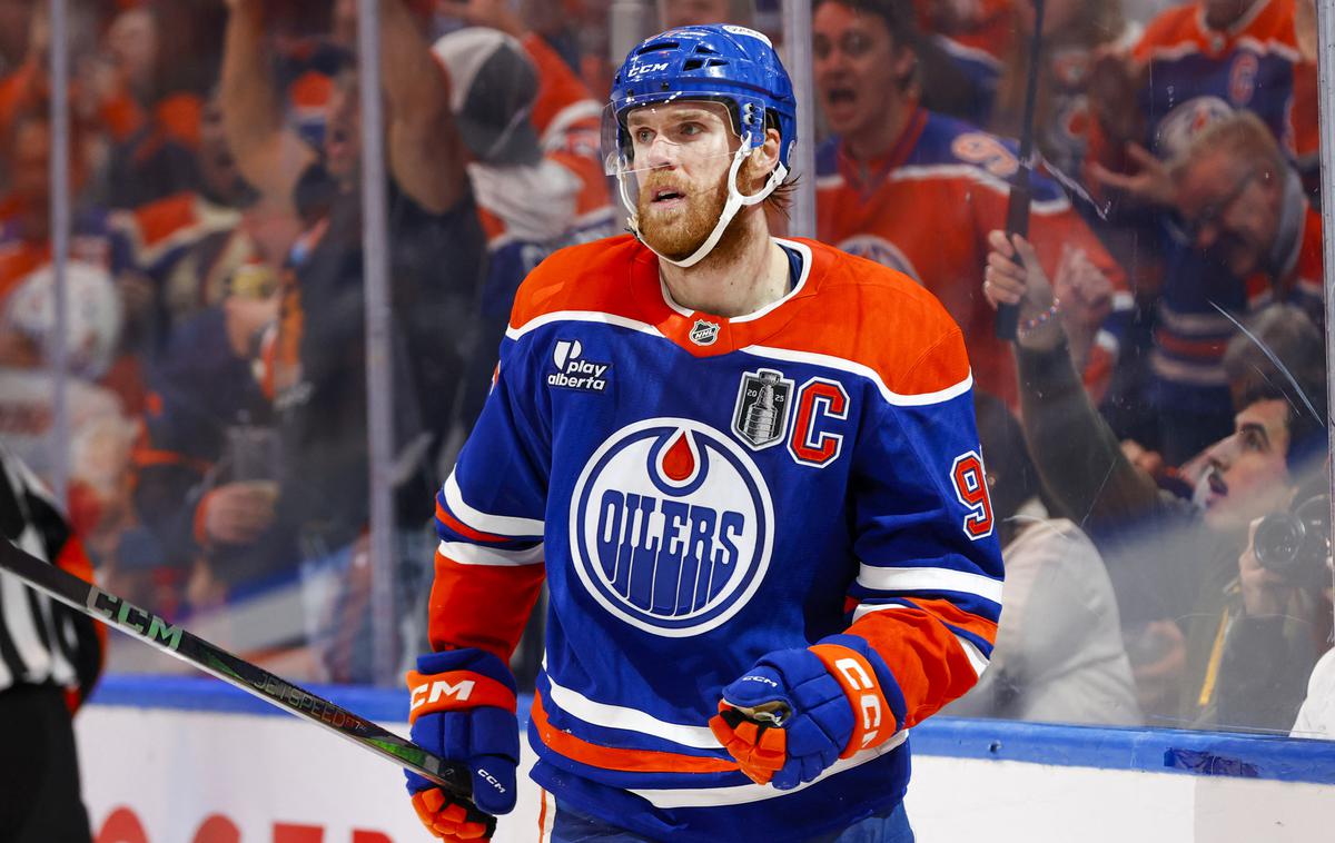 Connor McDavid | Connor McDavid si bo pred odločitvijo o novi pogodbi vzel čas. Vsi verjamejo, da bo podaljšal sodelovanje z Edmontonom še za osem sezon. | Foto Reuters
