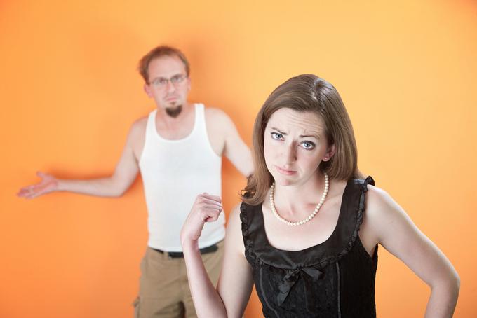 Nekateri ljudje se že na splošno neskončno radi jezijo na druge. Kažejo s prstom na druge. Jih krivijo za lastne neuspehe. | Foto: Shutterstock