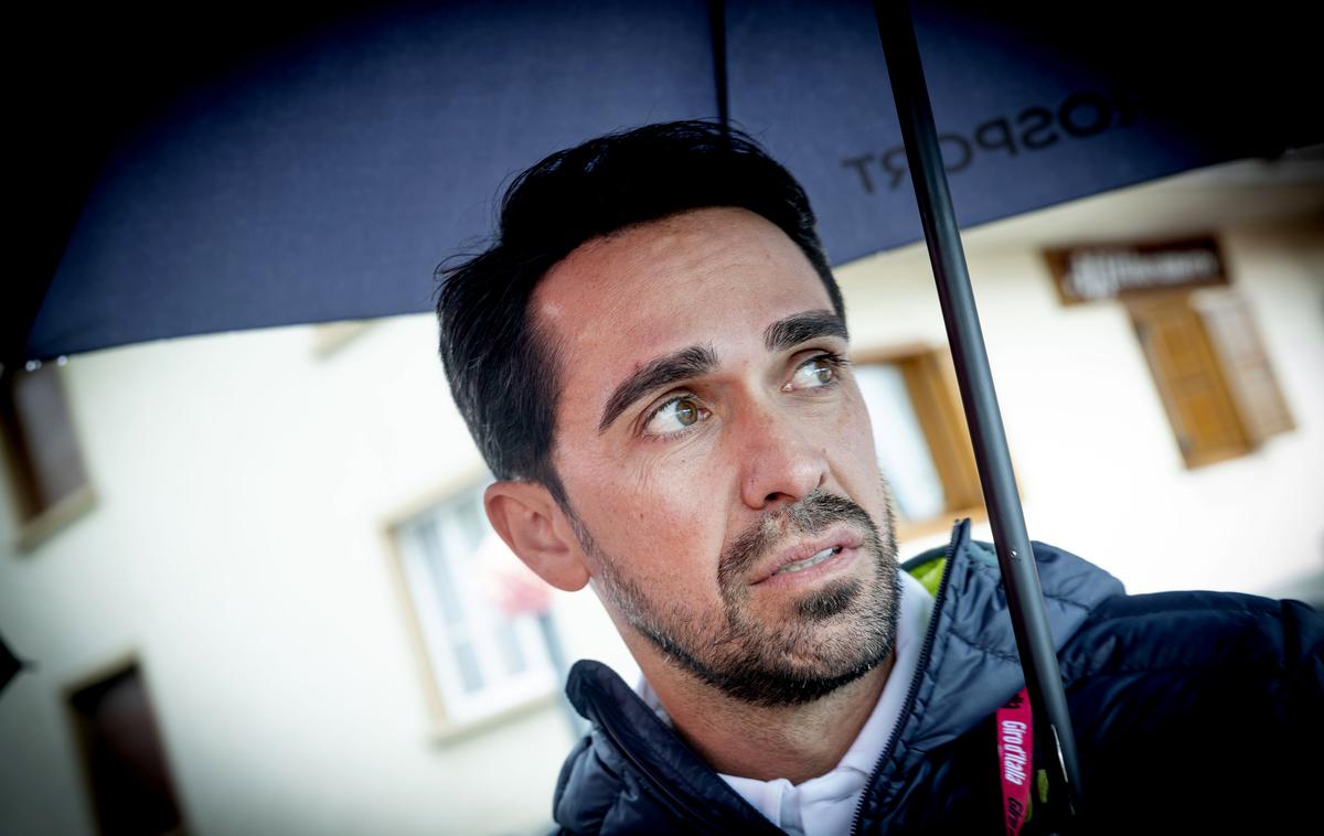 Alberto Contador Velasco | Alberto Contador meni, da bodo za uresničitev cilja Tadeja Pogačarja, ki letos želi zmagati na Giru in Touru, ključne priprave po Giru. Sam se po višinskih pripravah, ki jih je opravil po Giru leta 2015, ko je tudi sam načrtoval skok na dvojno krono v eni sezoni, namreč ni dobro regeneriral.  | Foto Ana Kovač