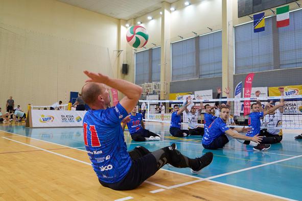 V boj za evropski naslov tudi slovenski Robust
