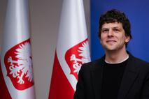 Jesse Eisenberg, poljsko državljanstvo