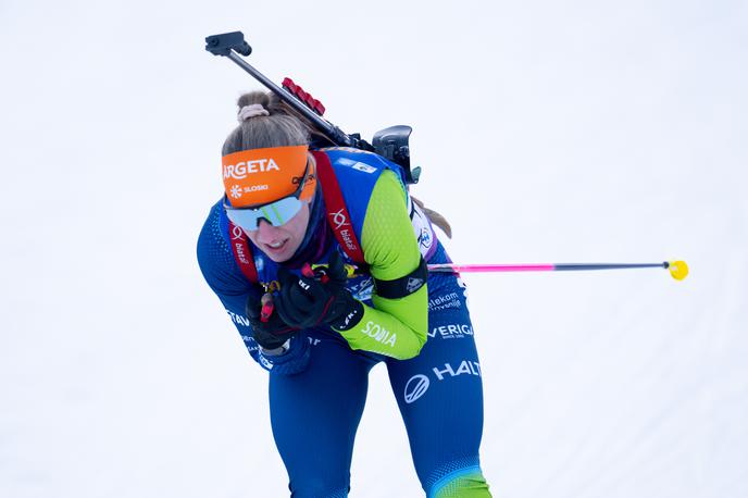 Polona Klemenčič | Polona Klemenčič se je tretjič v karieri uvrstila med najboljših deset biatlonk na tekmi svetovnega pokala. | Foto Guliverimage