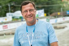 Ni Kauzerja, ni "štimunga"