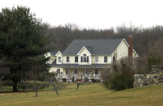 Hiša v kraju Ellington v ameriški zvezni državi Connecticut, kjer se je zgodil umor Connie Dabate. | Foto: 