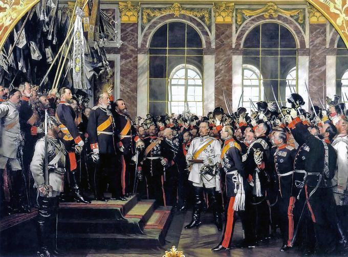 Prusija je bila z železnim kanclerjem Ottom von Bismarckom na čelu združitve razdrobljenih nemških držav v nemško nacionalno državo. Ta cilj je dosegla leta 1871 z zmago nad Francijo. V Versaillesu v zrcalni dvorani je bil pruski kralj Viljem I. oklican za nemškega cesarja. | Foto: Thomas Hilmes/Wikimedia Commons