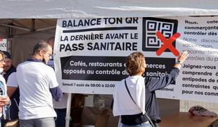 V Franciji novi protesti proti obveznemu covidnemu potrdilu