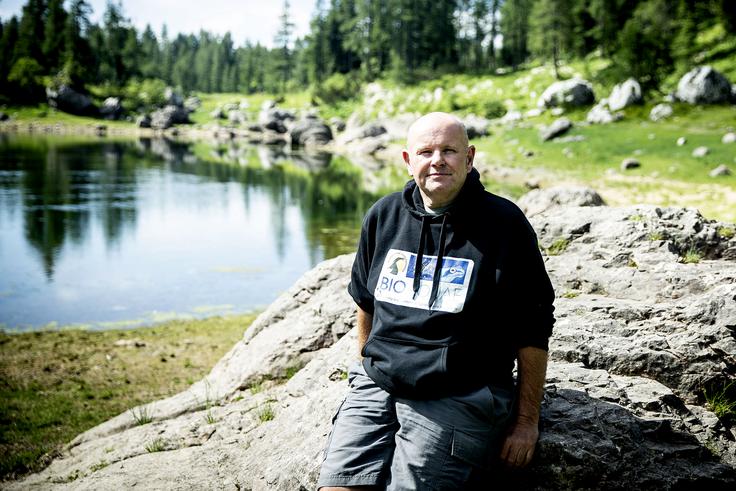 Miha Ivanc z Zavoda za ribištvo. | Foto: Ana Kovač