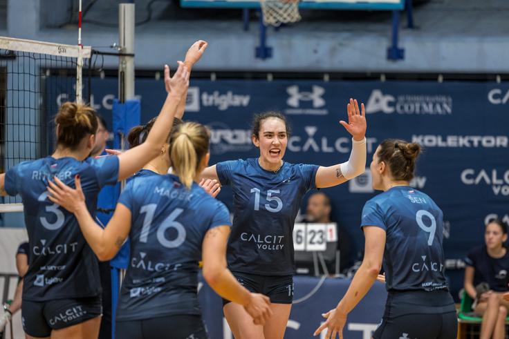 Kamničanke so po zmagi tretje. | Foto: Jan Uršič