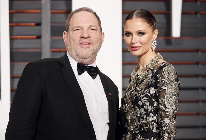 Harvey Weinstein z ženo Georgino Chapman, ki ga je po plazu obtožb o posilstvih in spolnem nadlegovanju zapustila. | Foto: Reuters