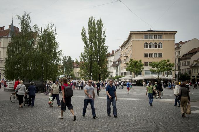 Pod ahitekturo Mayerjeve veleblagovnice se podpisuje Stanislav Rohrman, ki velja za enega od najpomembnejših predstavnikov prve generacije sodobnih slovenskih arhitektov. | Foto: 