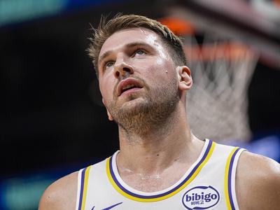 Katastrofalen večer Lakersov, Dončić že v tretji četrtini na klop, Dallas le našel recept