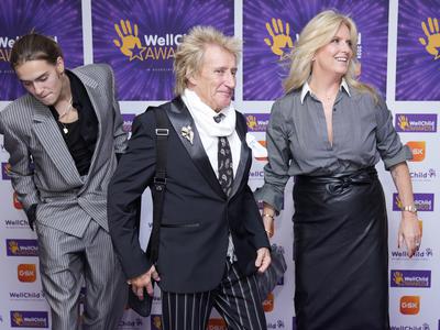 Rod Stewart prihodnje leto kot legenda na glasbenem festivalu Glastonbury