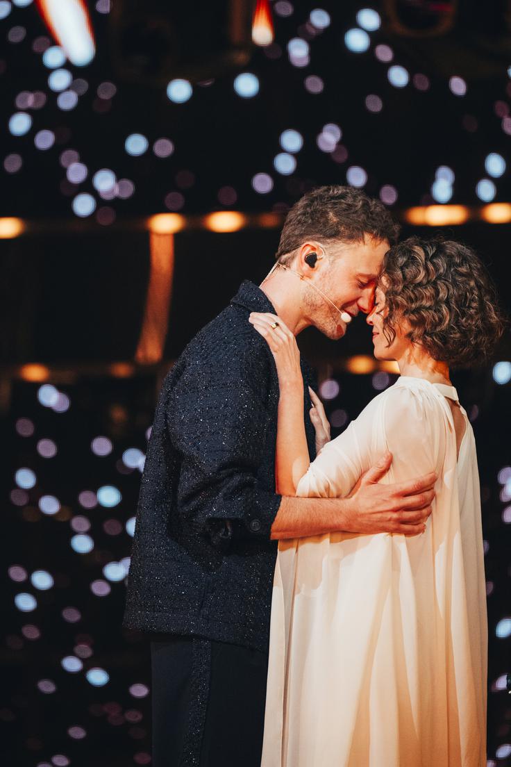 Ideja, da se bo Klemnu pridružila na odru, ji sprva ni bila všeč. | Foto: Sarah Louise Bennett/EBU